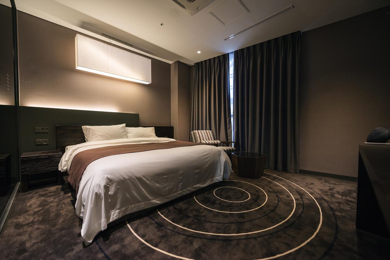 Best Louis Hamilton Hotel Changwon Exterior photo
