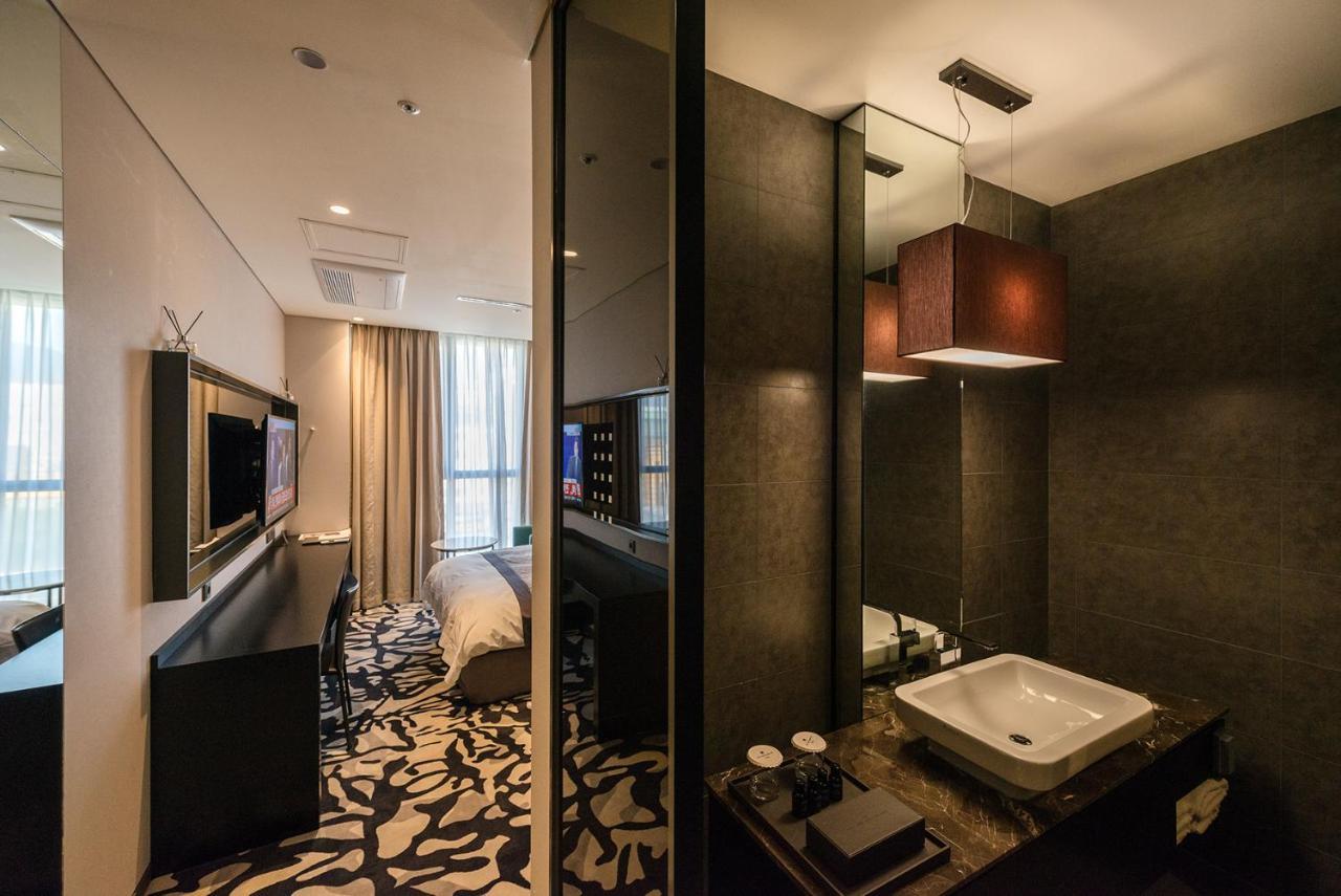 Best Louis Hamilton Hotel Changwon Exterior photo