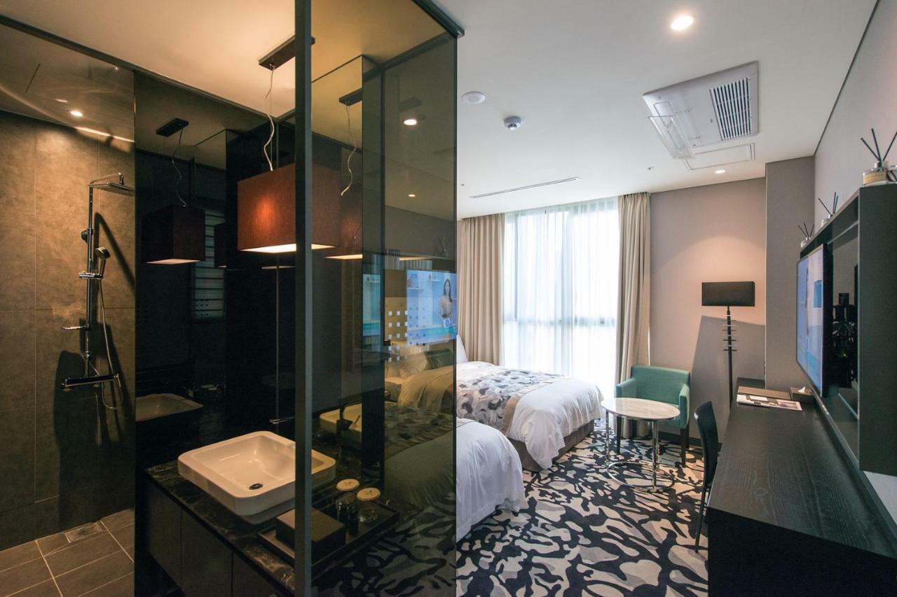 Best Louis Hamilton Hotel Changwon Exterior photo